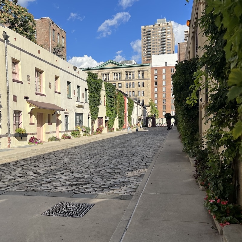 Washington Mews