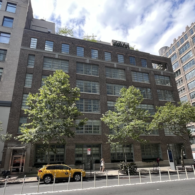 195 Hudson Street